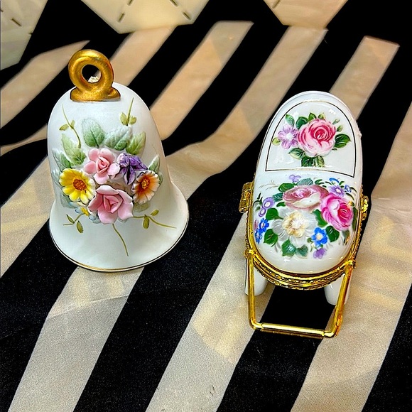 Porcelain Floral Set – Baby Carriage Trinket Box & Bell with 3D Flowers - Picture 5 of 8